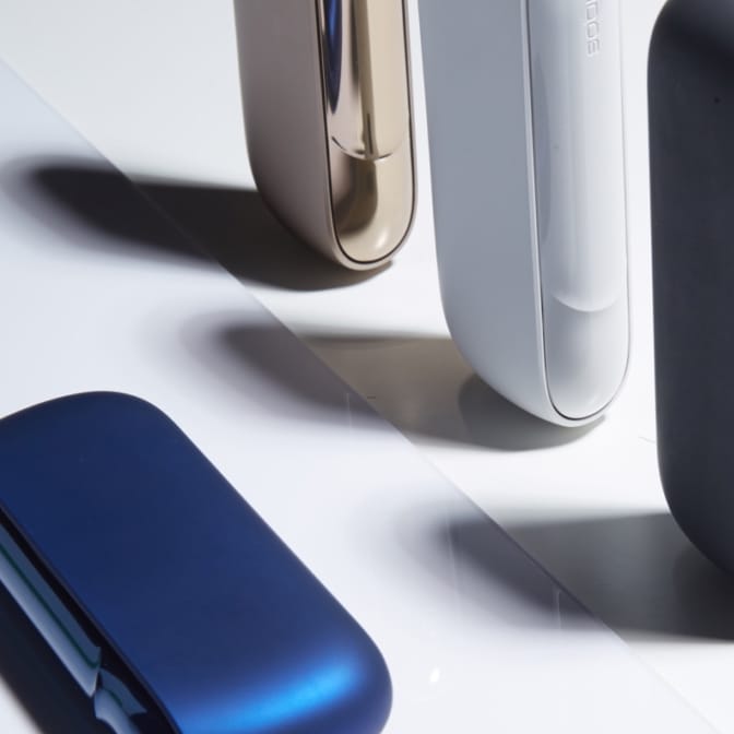 Синий, золотистый, белый и черный IQOS